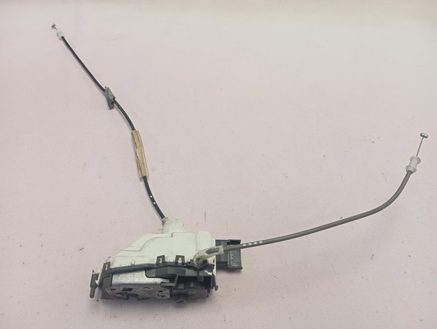 Замок дверки правої передньої 9801689980 Peugeot/Citroen