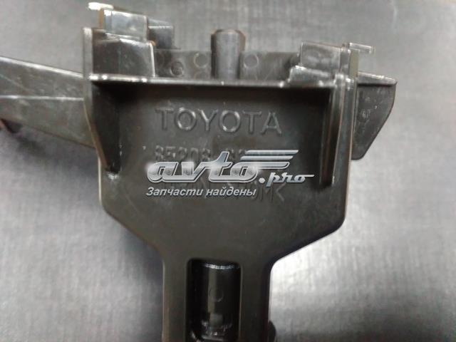 8520833030 Toyota Тримач форсунки омивача фари, підйомний циліндр