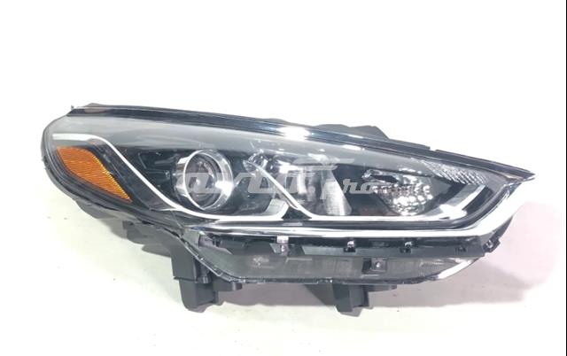 92101C2600 Hyundai/Kia Фара дальнього світла в зборі