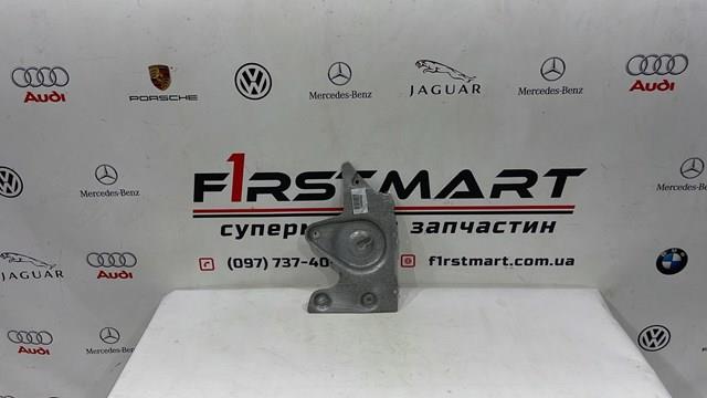  105576600B Tesla