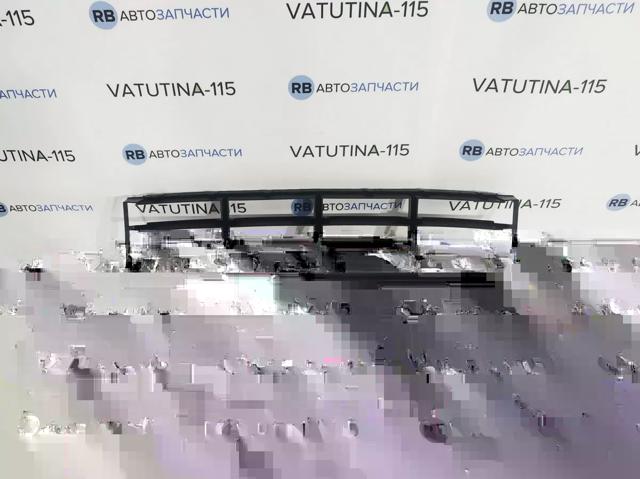Решітка переднього бампера, центральна FPS FP6412910