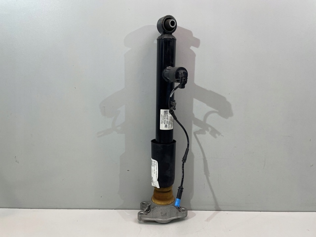  BMW 37106894637