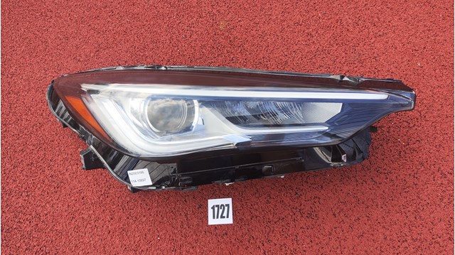 260109CM0A Nissan/Infiniti Фара передня права