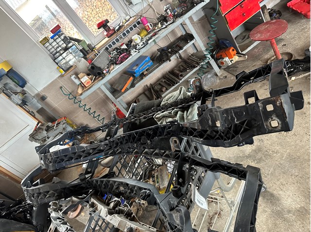 Купити 4M518B041AL Ford Установча панель передня