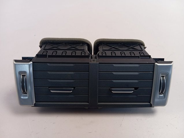 Решітка повітроводу Land Rover LR025174