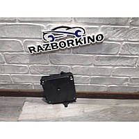 Коробка запобіжників Renault (RVI) 284B17715R ціна, від 19.73 USD