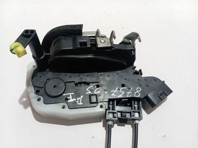Замок дверки правої передньої 805006FP0A Nissan/Infiniti