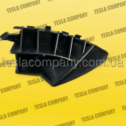 Кронштейн бампера переднього, зовнішній лівий Tesla 109549500A