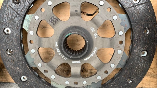Купити 7560876 BMW Маховик із зубчастим ободом в зборі