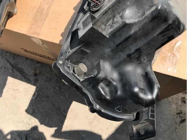 811500E380 Toyota Фара дальнього світла в зборі