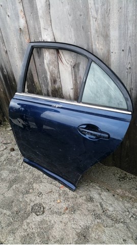  Двері задні, ліві Toyota Avensis 