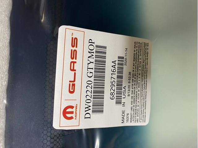Автоскло Chrysler 68295716AA ціна, від 160.56 USD