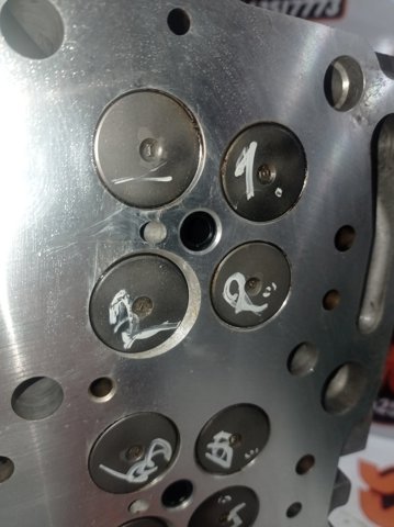 Головка блоку циліндрів Opel 98109675