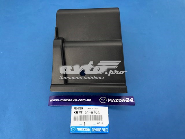 Розширювач переднього крила, правий KB7W51W70A Mazda