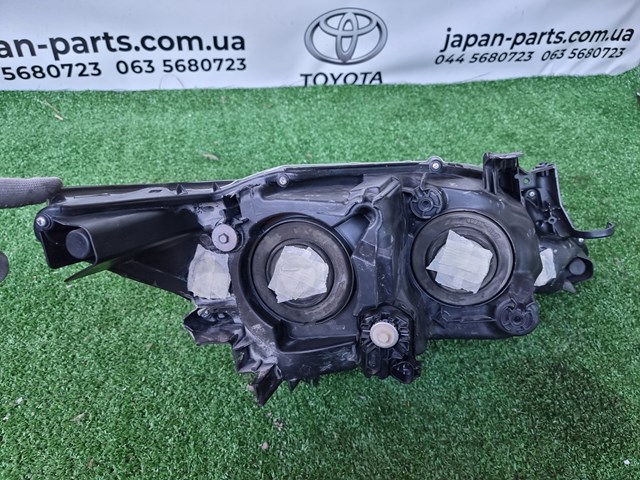 Фара ліва 8117033841 Toyota
