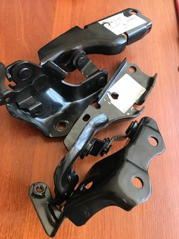 Купити 5341053100 Toyota Завіса капота права