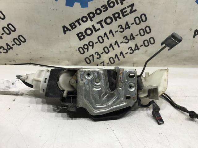Купити A2157201635 Mercedes Замок дверки правої передньої