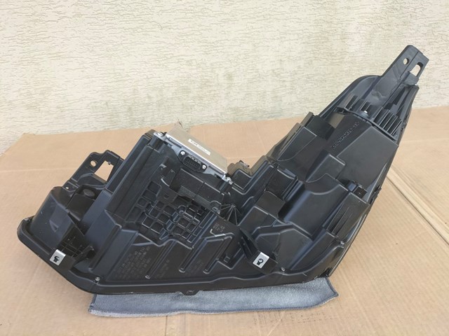 33100TYAA01 Honda Фара передня права