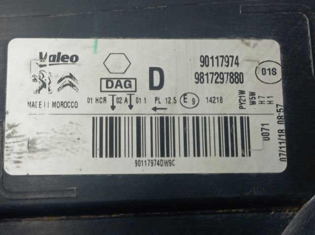 Фара передня права VALEO 450779