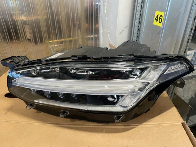 Фари Volvo 31655714 ціна, від 443.41 USD