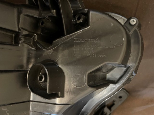 Купити 3315030AA01 Honda Основна фара в зборі ліва