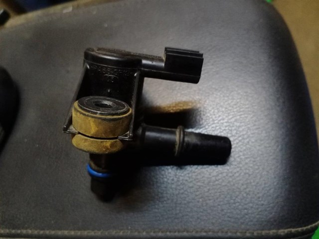  Ford 9U5A9G866CF