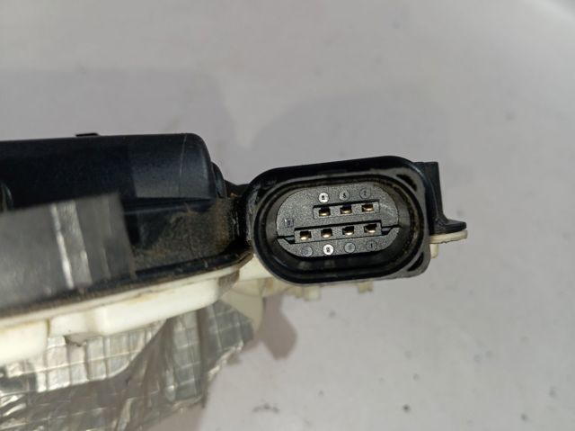 Купити 7L1837015D VAG Замок передньої лівої двері
