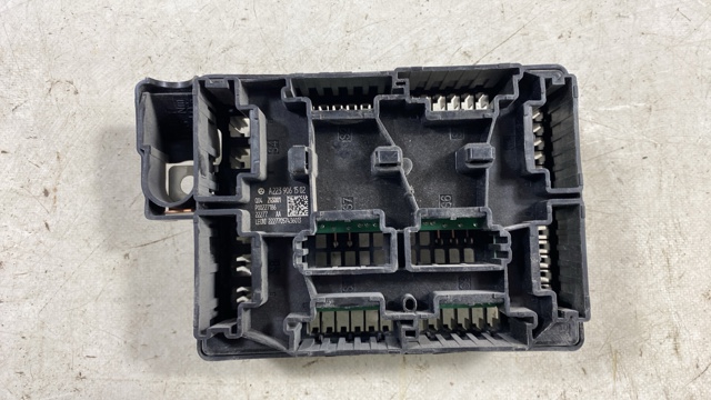  Mercedes A2239061502 ціна, від 11.14 USD