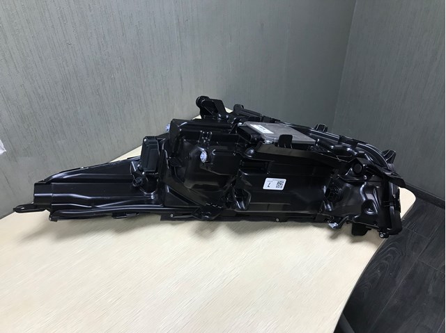 Основна фара - вставка Toyota 811100E480 ціна, від 956.55 USD