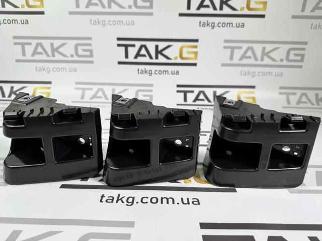 Супорт/кронштейн кріплення заднього ліхтаря, правий Tesla 150696900A ціна, від 7.60 USD