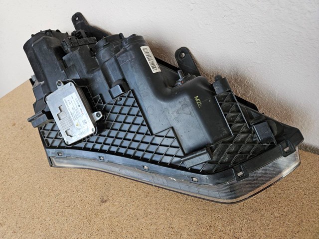 Фара Hyundai/Kia 921012M550 ціна, від 696.28 USD