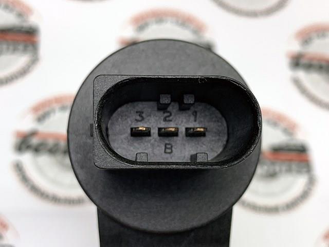 Датчик рівня масла двигуна Land Rover LR035123 ціна, від 74.10 USD