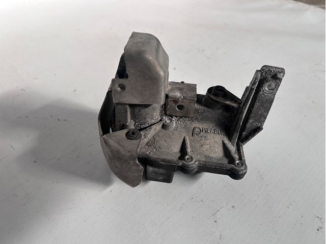 Регулююча заслонка EGR Nissan/Infiniti 50885503 ціна, від 75.83 USD