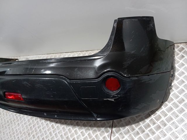 Задній бампер H5022BR0MH Nissan/Infiniti