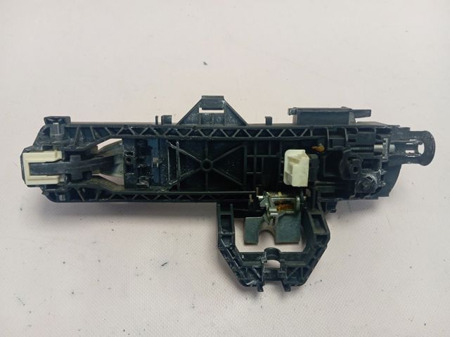 Ручка передньої двері зовнішня Mercedes A2047600834 ціна, від 18.20 USD