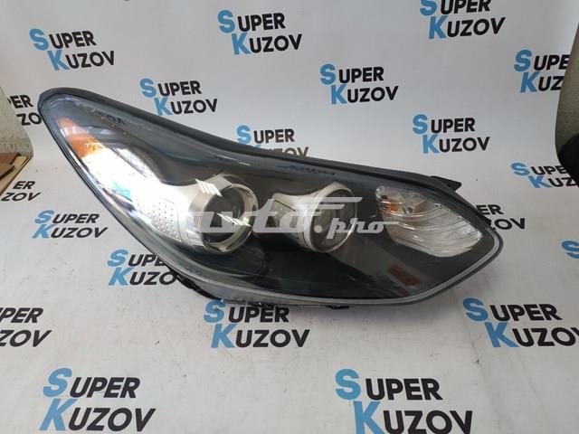 Фара права 92102D9140 Hyundai/Kia