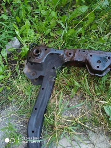 624102B560 Hyundai/Kia Передня балка