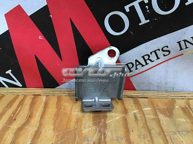 9X2Q6P647CE Land Rover Система випуску газів двигуна