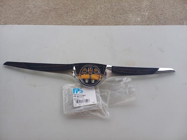 Молдинг капота FPS FP6412991 ціна, від 20.20 USD