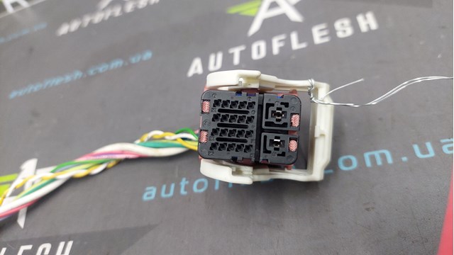 Двигун приводу гальмівного супорту заднього стоянкової системи Peugeot/Citroen 1612865380