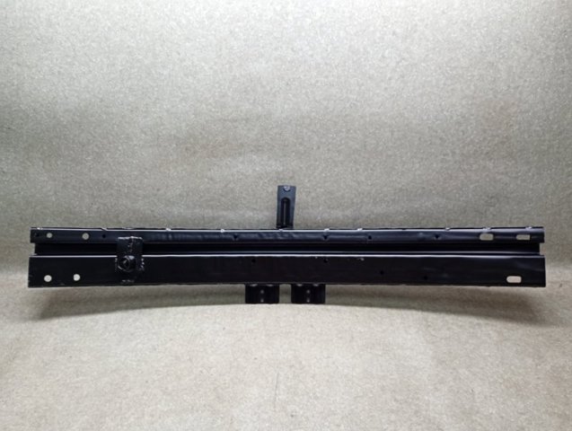 Купити 620306MD0A Nissan/Infiniti Буфер бампера переднього