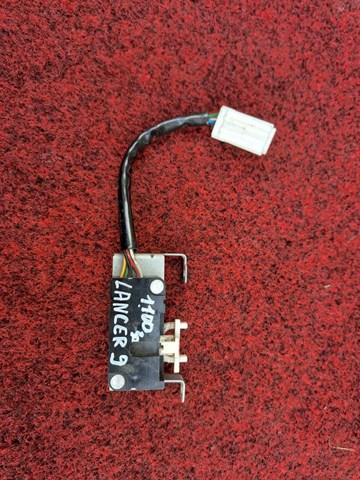  Mitsubishi MR581606 ціна, від 26.55 USD