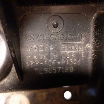 Корпус повітряного фільтра Ford DS739A612AC ціна, від 63.06 USD