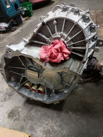 Купити 112098000J Tesla 