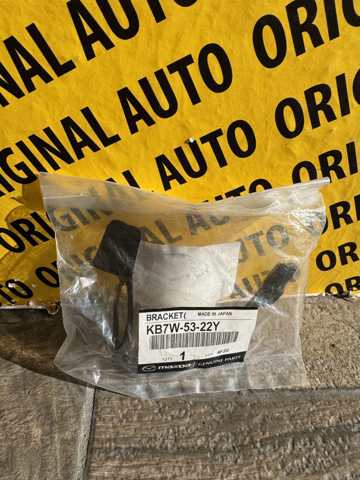 Купити KB7W5322Y Mazda Кронштейн кріплення крила переднього правого, передній