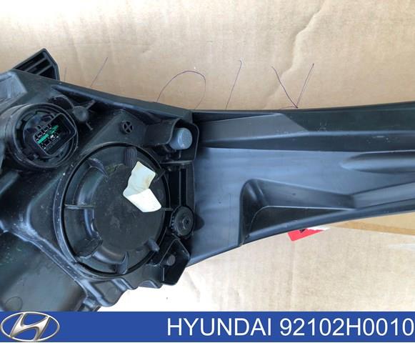 92102H0010 Hyundai/Kia Фара передня права