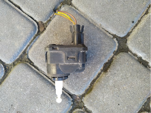 Автоматичний коректор фар General Motors 90492832 ціна, від 11.22 USD