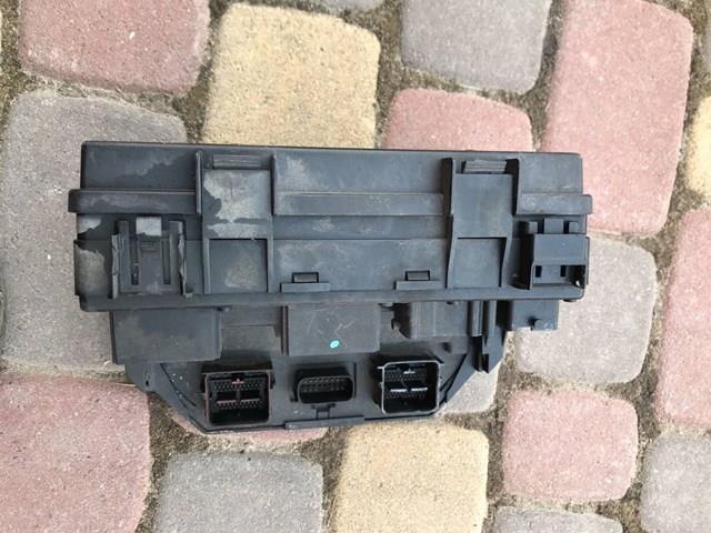 Коробка запобіжників Chrysler 68217405AA ціна, від 125.14 USD