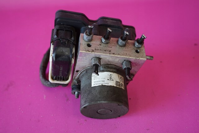  Peugeot/Citroen 9826051380 ціна, від 158.33 USD