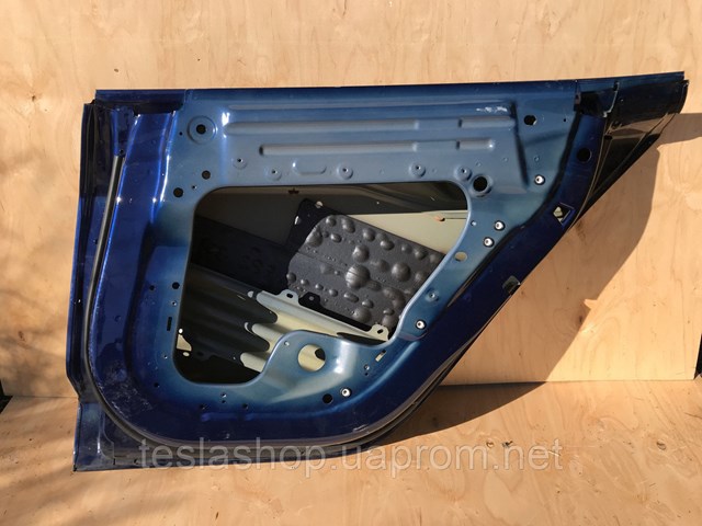 Двері задні, праві 1081440E0C Tesla